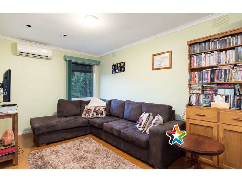 17 Edinburgh Road, Lilydale VIC 3140