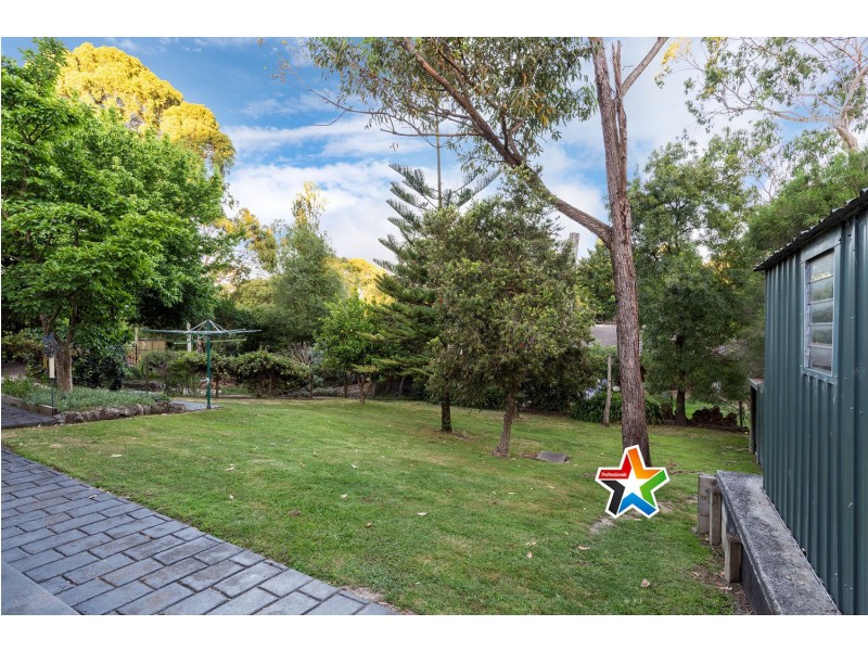 17 Edinburgh Road, Lilydale VIC 3140