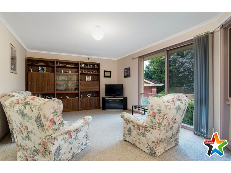 2/3 Wickham Road, Croydon VIC 3136
