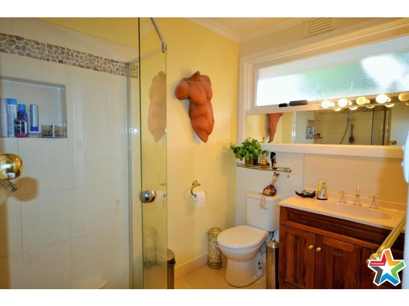 1/1 Rodleigh Street, Croydon VIC 3136