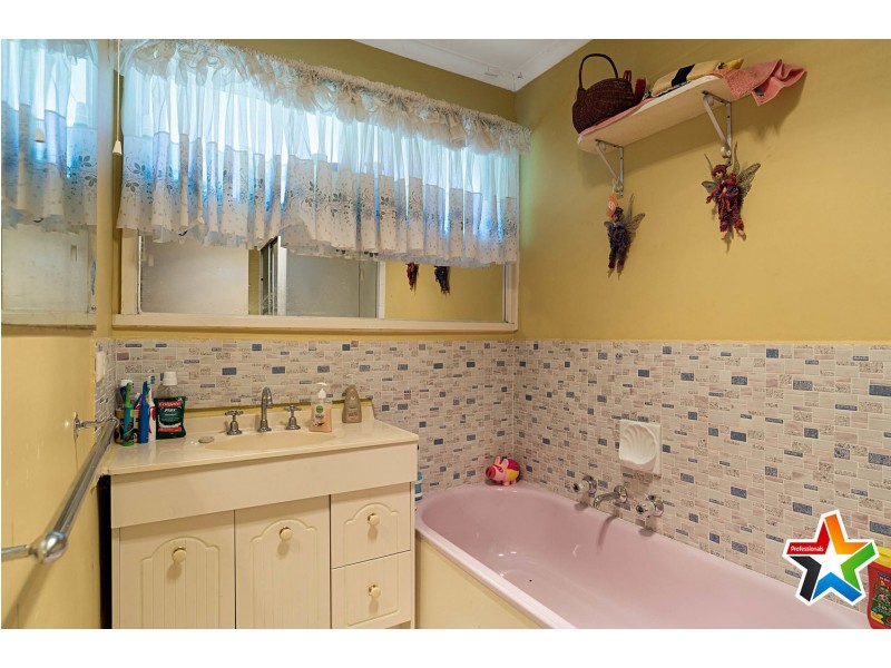 25 Numeralla Street, Mooroolbark VIC 3138