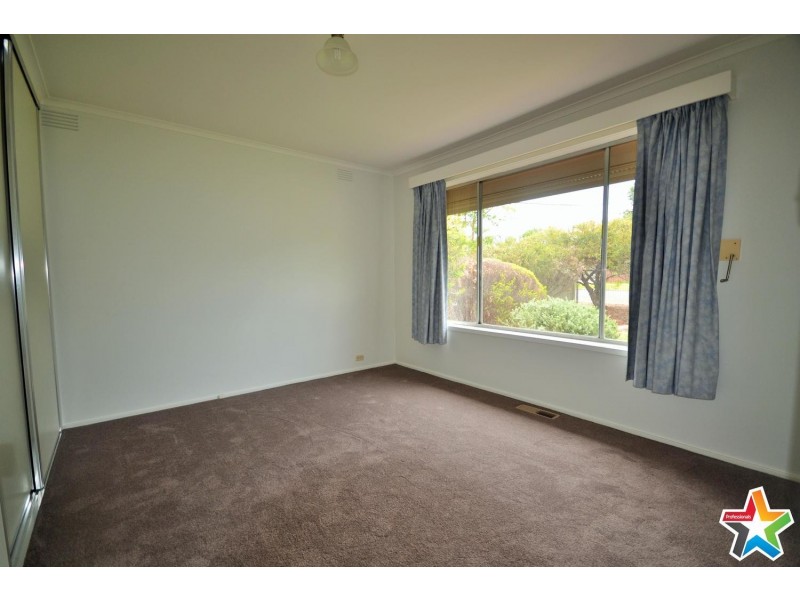 49 Blackburn Road, Mooroolbark VIC 3138