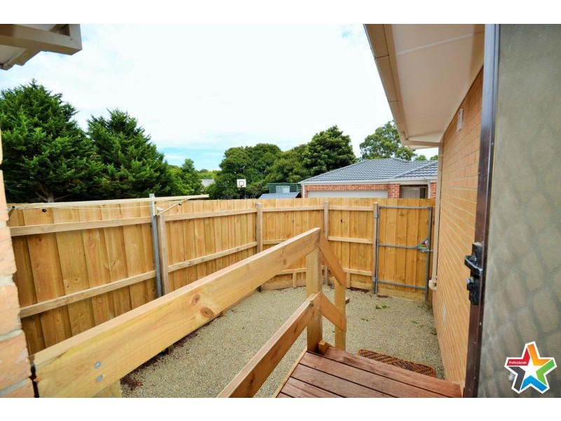 49 Blackburn Road, Mooroolbark VIC 3138