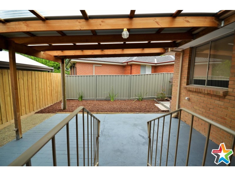 49 Blackburn Road, Mooroolbark VIC 3138