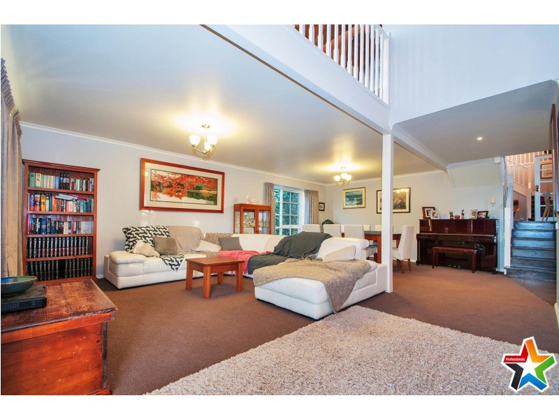 6 Sunrise Hill Road, Montrose VIC 3765