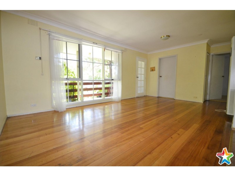 4/64 Warrien Road, Croydon VIC 3136