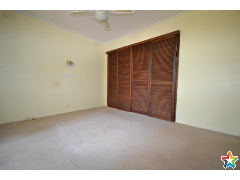 4/64 Warrien Road, Croydon VIC 3136