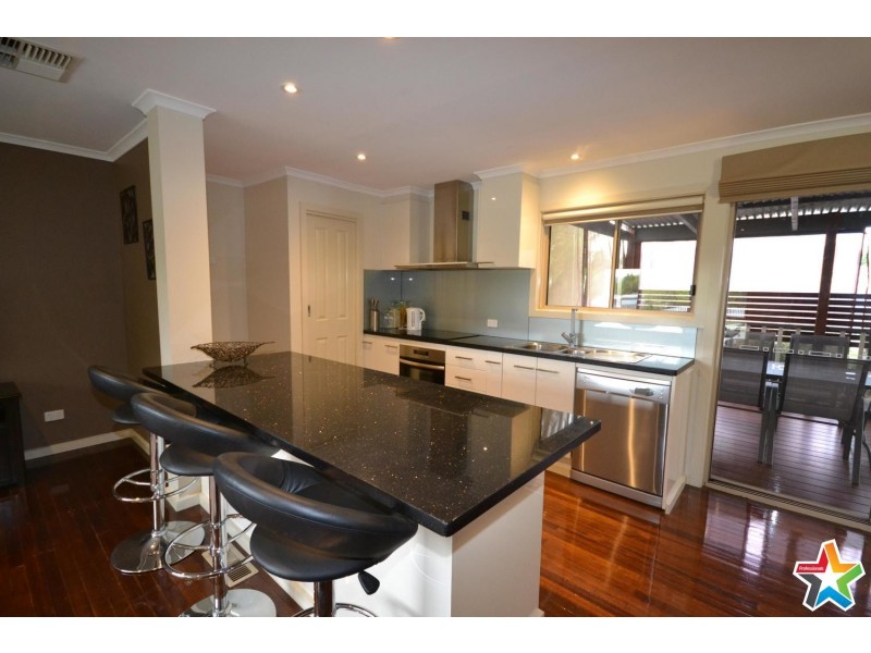 26 Dunoon Street, Mooroolbark VIC 3138