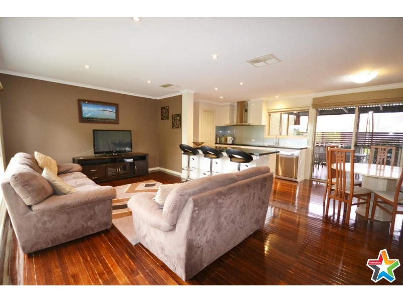 26 Dunoon Street, Mooroolbark VIC 3138