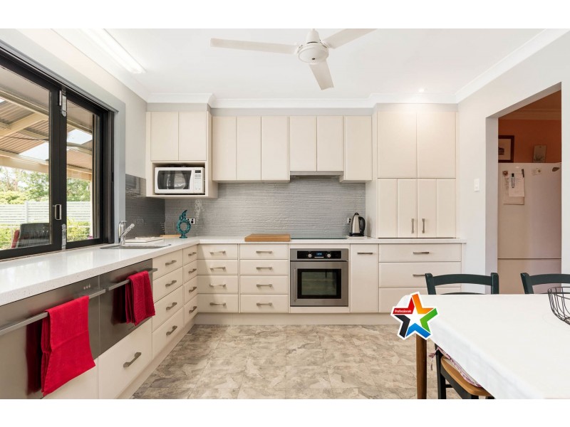 41 & 43 Terrigal Crescent, Kilsyth VIC 3137