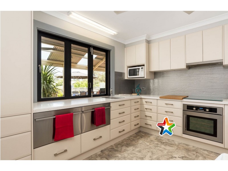 41 & 43 Terrigal Crescent, Kilsyth VIC 3137