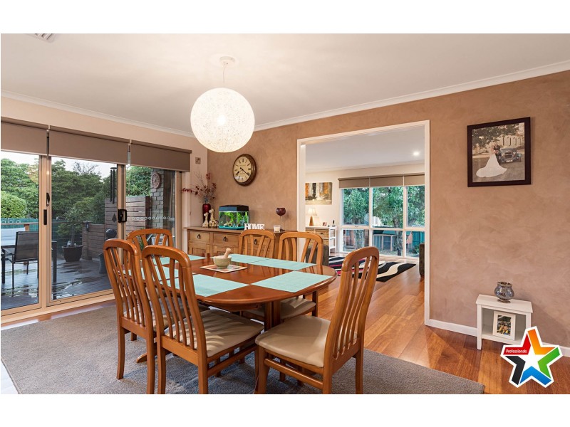 14 Old Kent Road, Mooroolbark VIC 3138