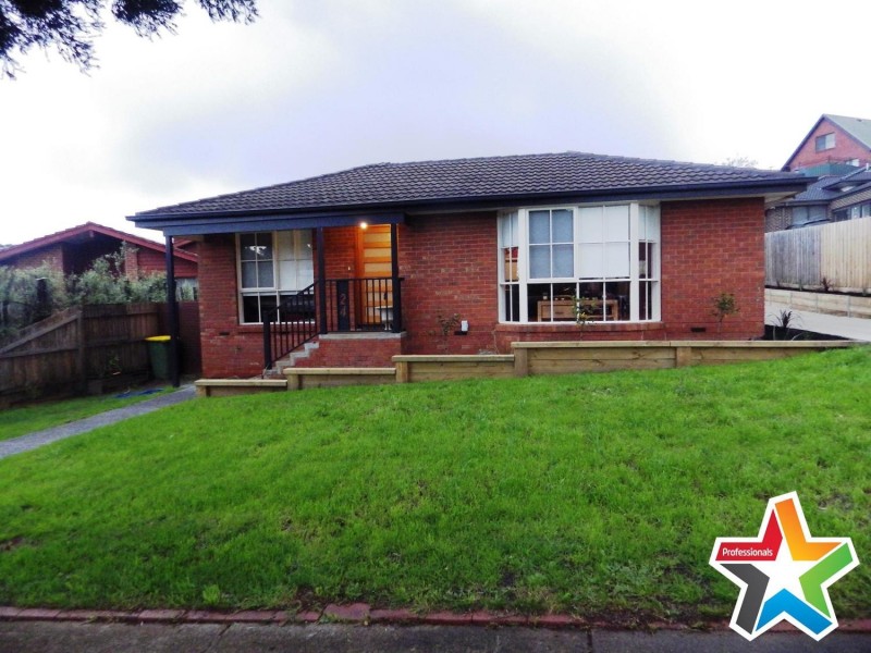24 Chevalier Crescent, Mooroolbark VIC 3138