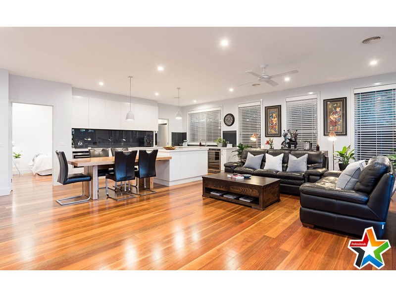 34 Daymar Drive, Mooroolbark VIC 3138