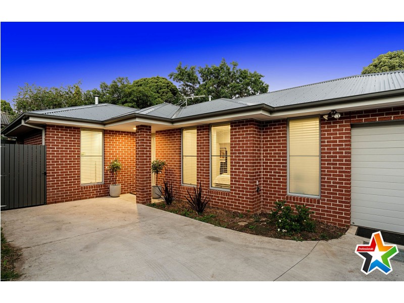 34 Daymar Drive, Mooroolbark VIC 3138