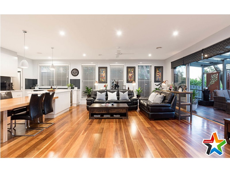 34 Daymar Drive, Mooroolbark VIC 3138