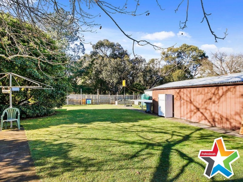 18 Hawthory Road, Kilsyth VIC 3137