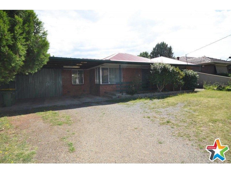 10 Jillian Street, Mooroolbark VIC 3138
