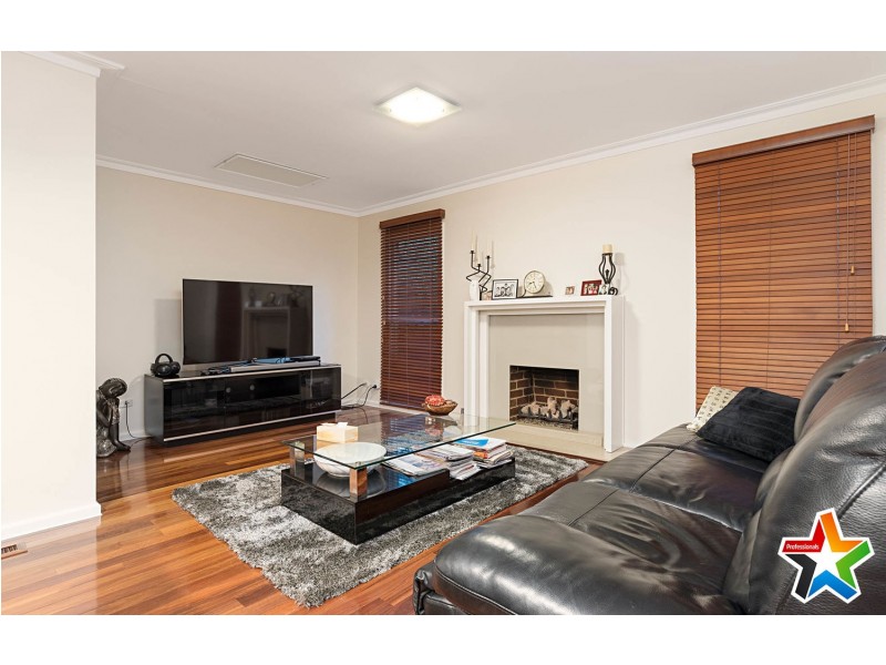 5 Macdonnell Court, Kilsyth VIC 3137