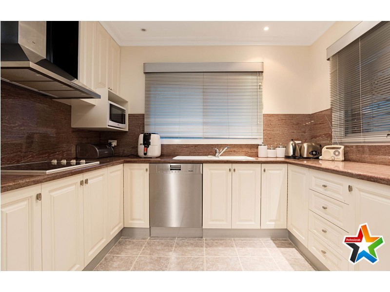 5 Macdonnell Court, Kilsyth VIC 3137