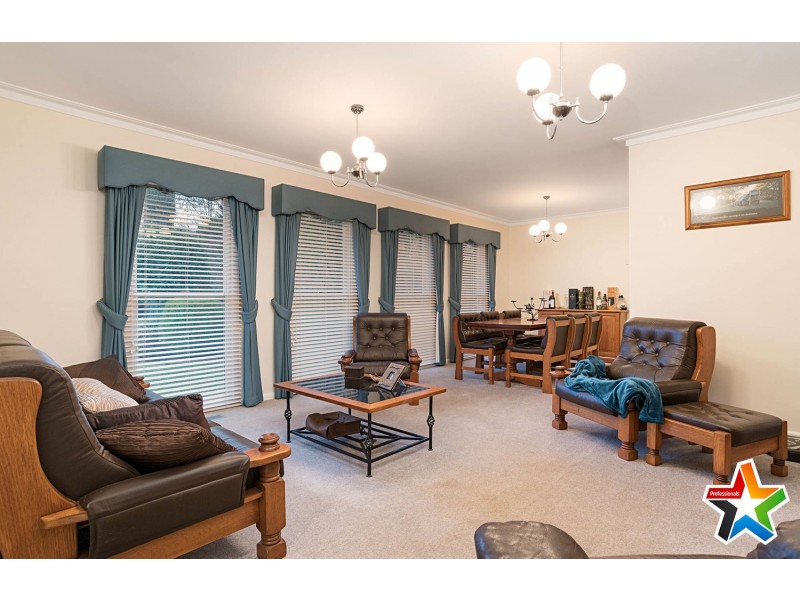 5 Macdonnell Court, Kilsyth VIC 3137