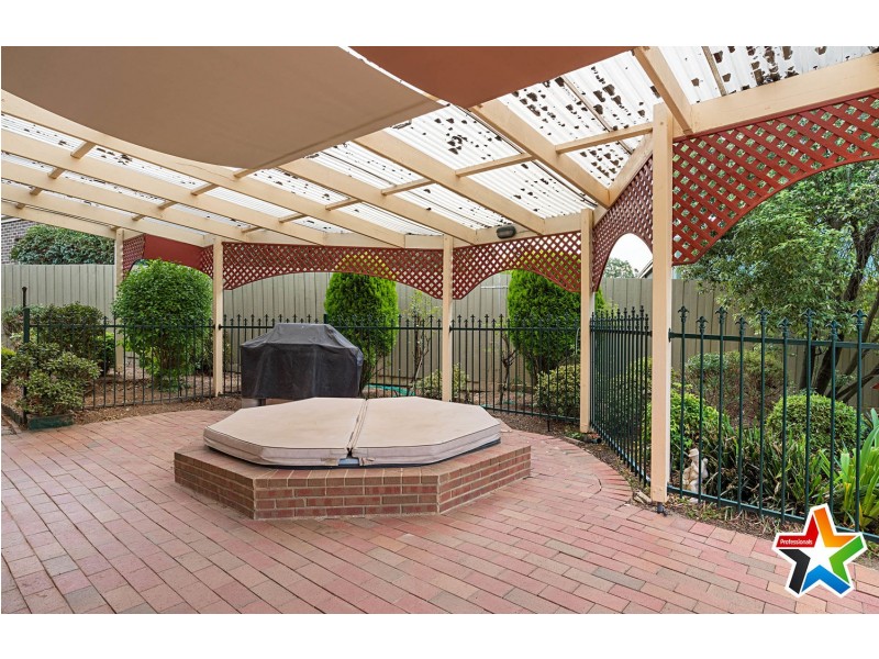 5 Macdonnell Court, Kilsyth VIC 3137