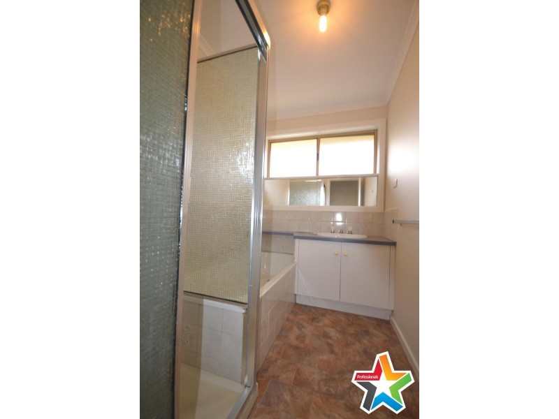 1/98 Sherlock Road, Mooroolbark VIC 3138