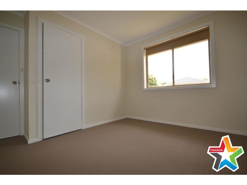 1/98 Sherlock Road, Mooroolbark VIC 3138