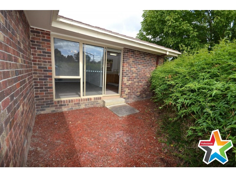 1/98 Sherlock Road, Mooroolbark VIC 3138