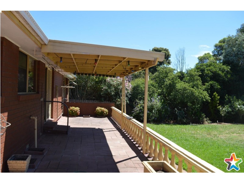 3 Blacksprings Road, Chirnside Park VIC 3116