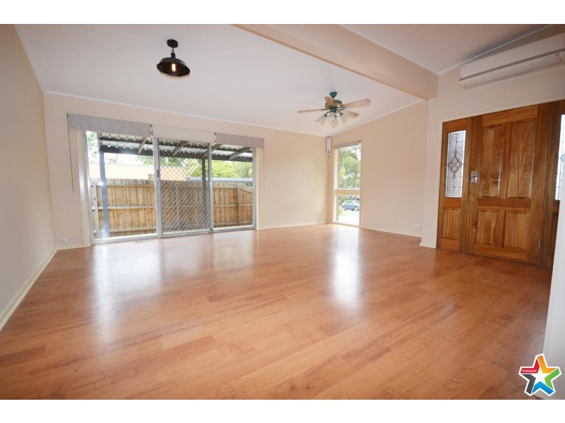 2 Pembroke Road, Mooroolbark VIC 3138