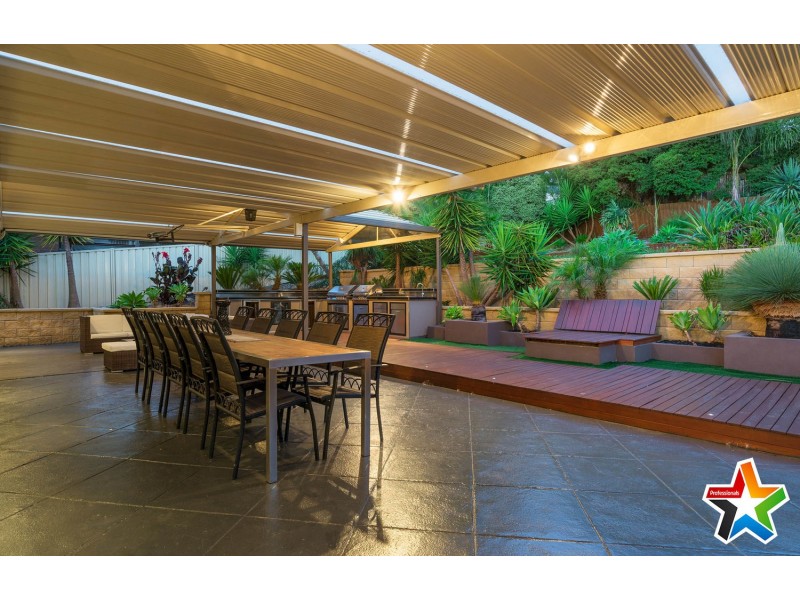 12 Meadowlark Lane, Mooroolbark VIC 3138