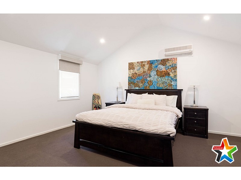 4 Newman Road, Mooroolbark VIC 3138