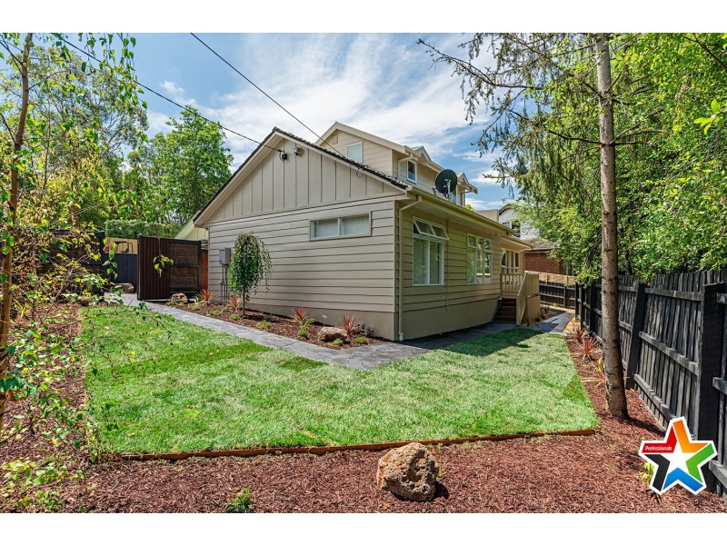 4 Newman Road, Mooroolbark VIC 3138