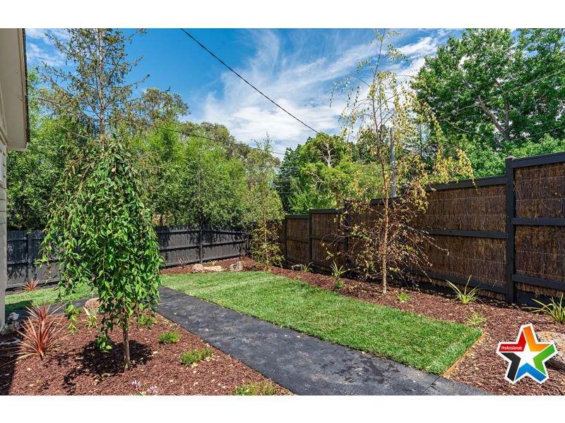 4 Newman Road, Mooroolbark VIC 3138