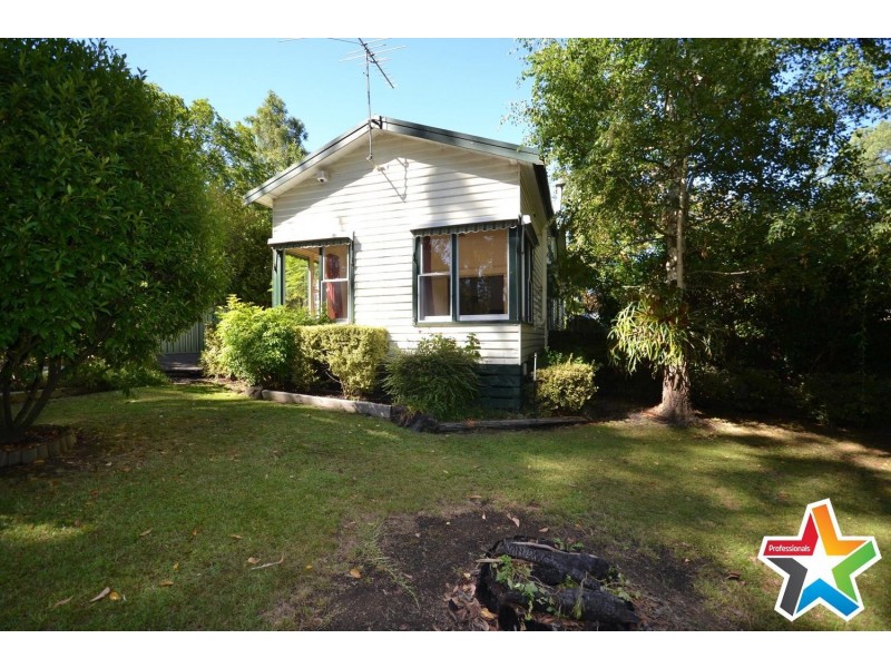 66 Birmingham Road, Mount Evelyn VIC 3796