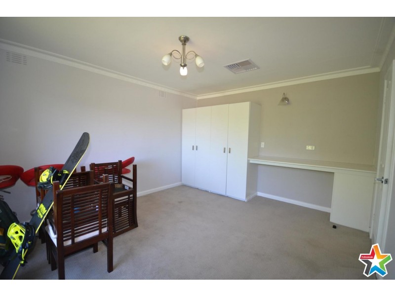23 Swinburne Avenue, Mooroolbark VIC 3138
