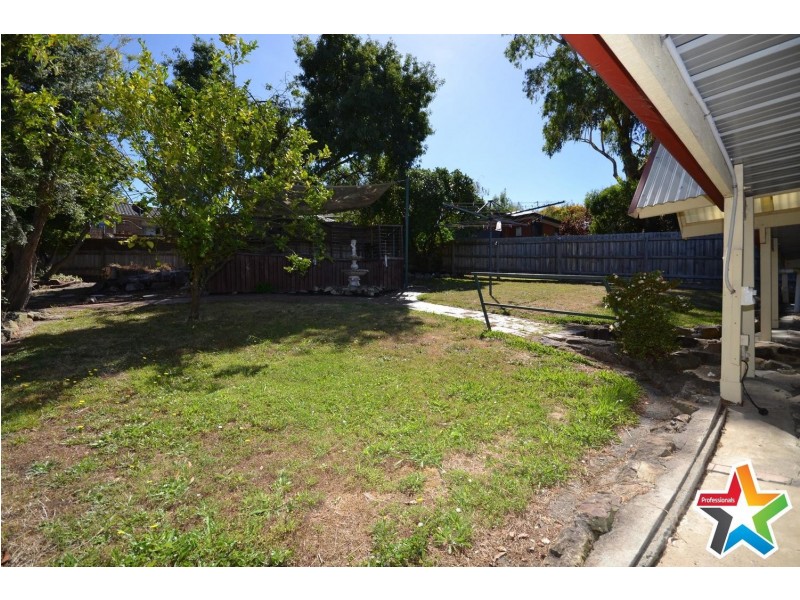 23 Swinburne Avenue, Mooroolbark VIC 3138
