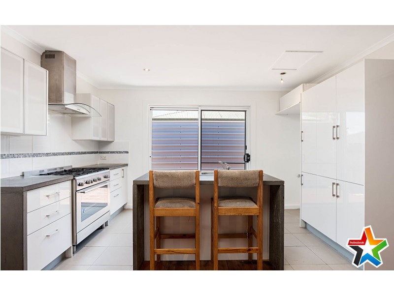 51 Pembroke Road, Mooroolbark VIC 3138