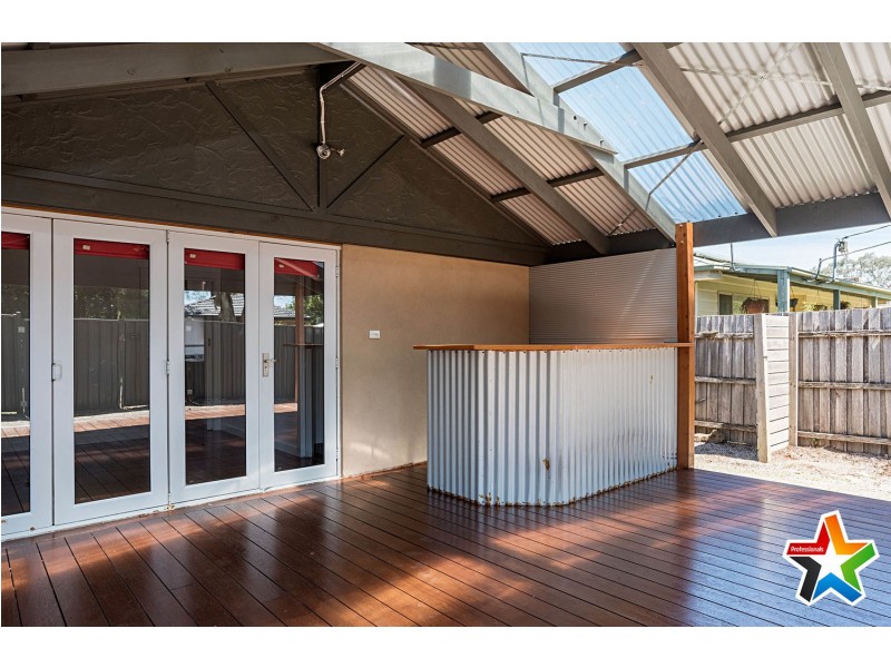 51 Pembroke Road, Mooroolbark VIC 3138