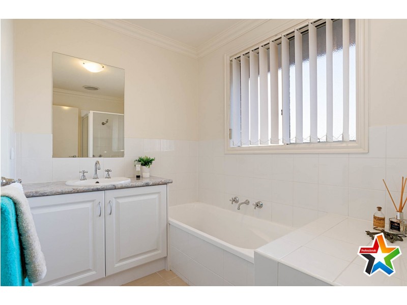 4/16-20 Smith Street, Healesville VIC 3777