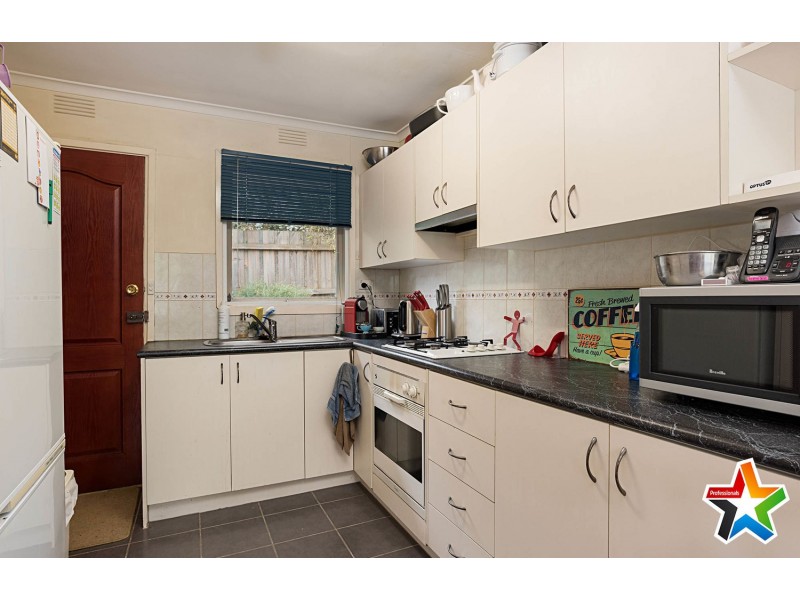 4/18 Newman Road, Mooroolbark VIC 3138