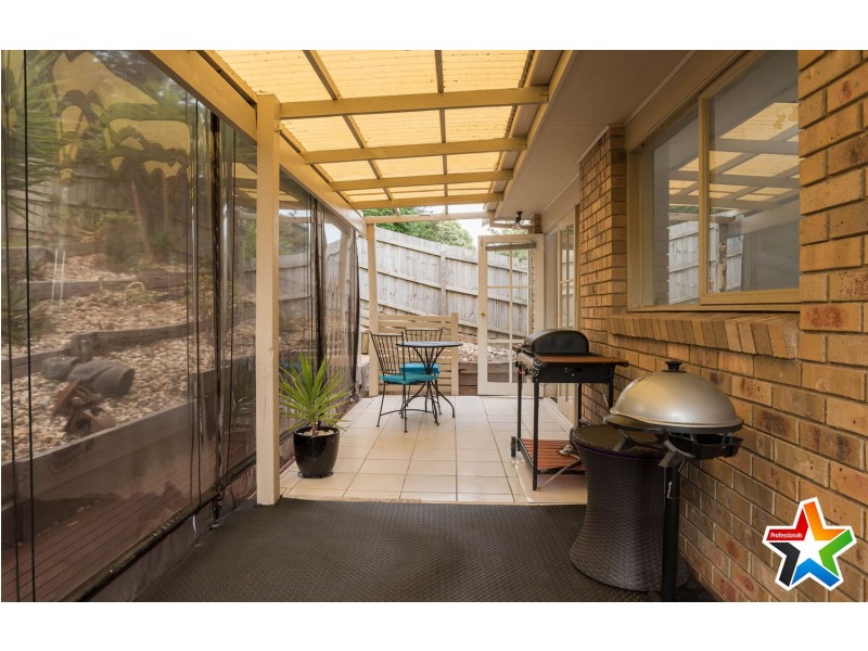 25 Landscape Drive, Mooroolbark VIC 3138