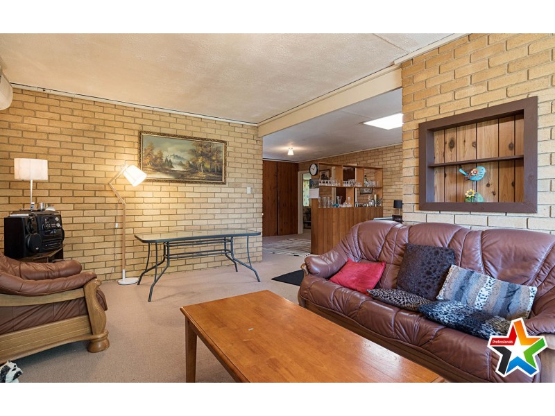57 Diane Crescent, Croydon VIC 3136