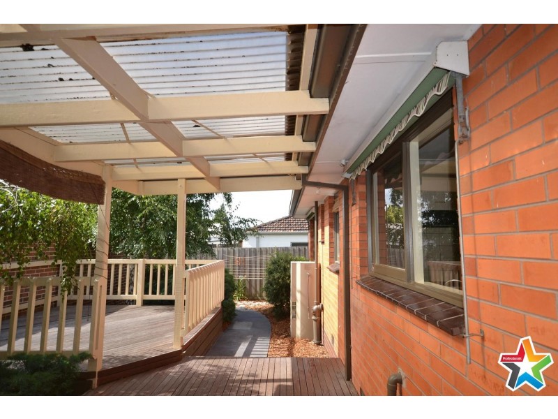 1/13 Terrigal Crescent, Kilsyth VIC 3137