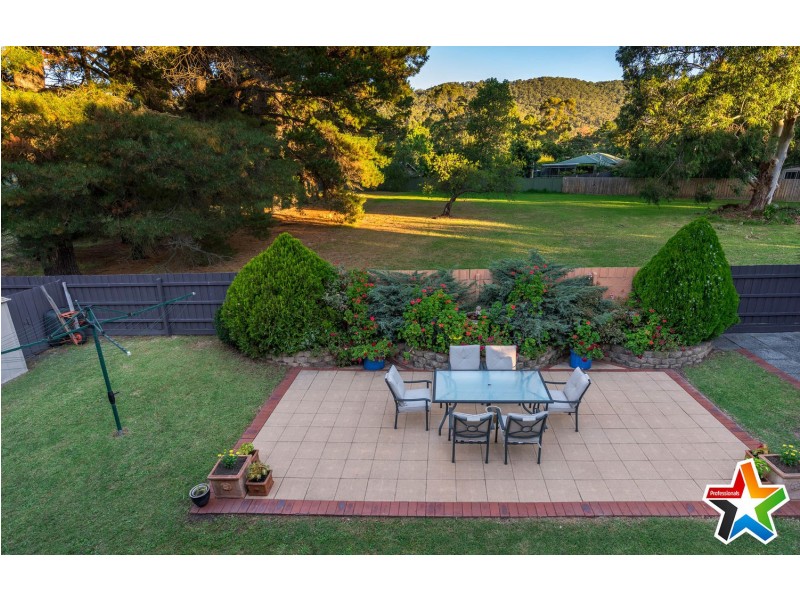 94 Swansea Road, Montrose VIC 3765