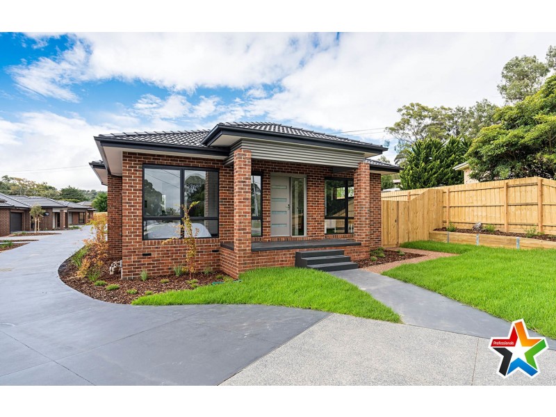 2 Starboard Close, Mooroolbark VIC 3138