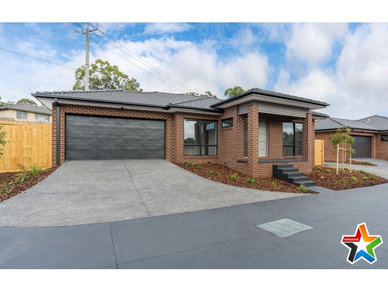 2 Starboard Close, Mooroolbark VIC 3138