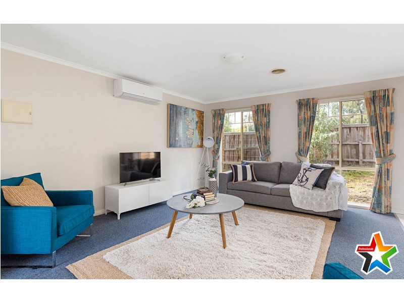 2/662-668 Mount Dandeong Road, Kilsyth VIC 3137