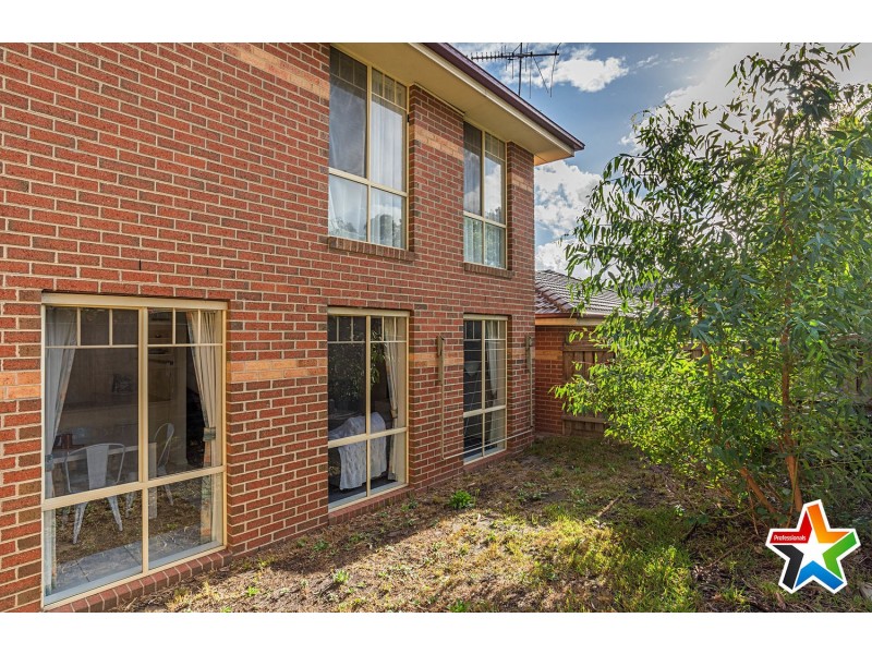 2/662-668 Mount Dandeong Road, Kilsyth VIC 3137